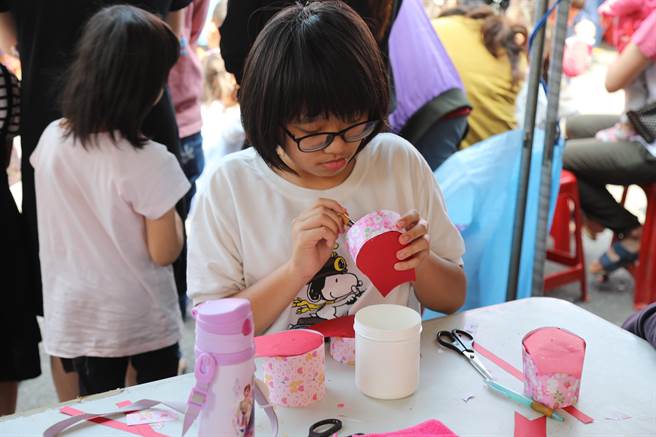 嘉义县义竹鸽笭文化季今11日开笼起飞。（吕妍庭摄）