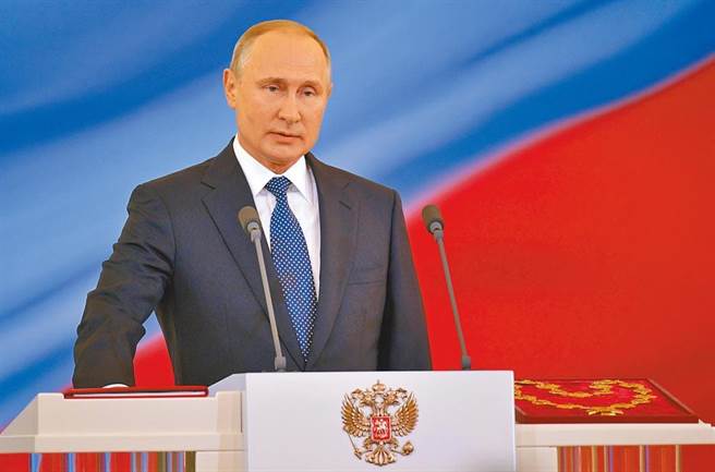 2018年5月7日，俄罗斯总统普丁在莫斯科克里姆林宫举行的就职典礼上讲话。（图/新华社）
