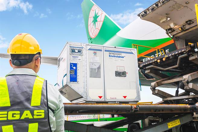 長榮航空及長榮航勤此次推出新版貨運全球資訊網，特別著重在貨況與航班查詢。（長榮提供）