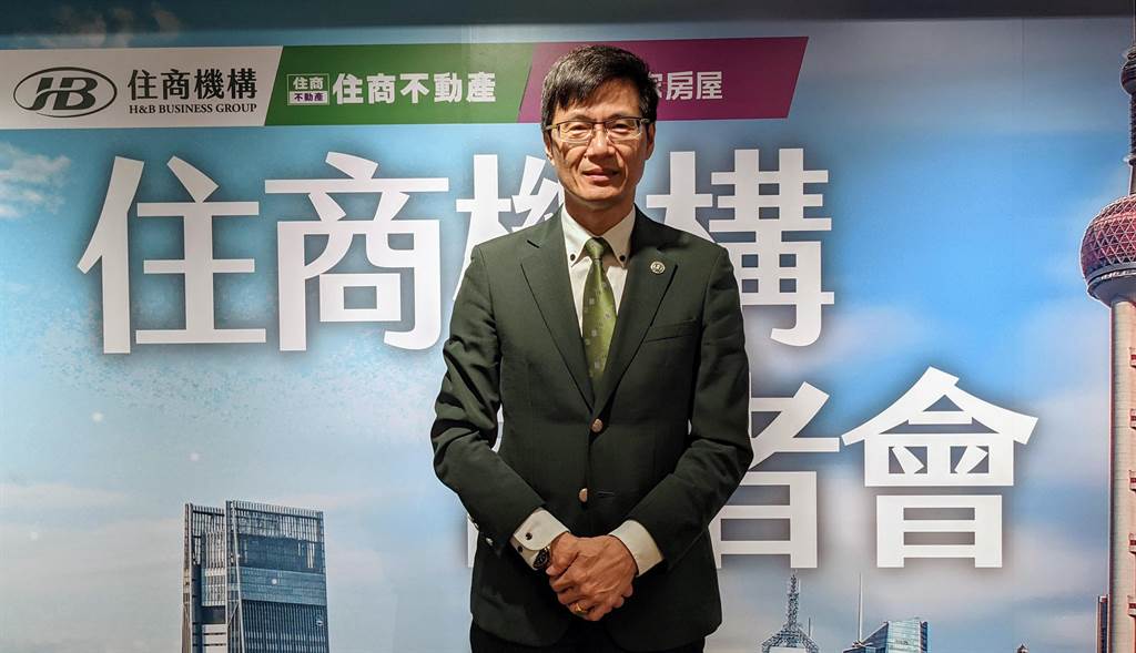 住商機構董事長陳錫琮指出，住商在對岸突破1500家大關，成為台灣不動產經紀業在中國大陸最大不動產經紀業者。(葉思含攝)