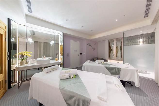 台北時代寓推出「佳人時代完美舒活」住房專案，旅人可在享受尊榮級SPA，母親節、情人節、閨蜜節、一個人的紓壓小旅行皆適用。（圖／台北時代寓所提供）