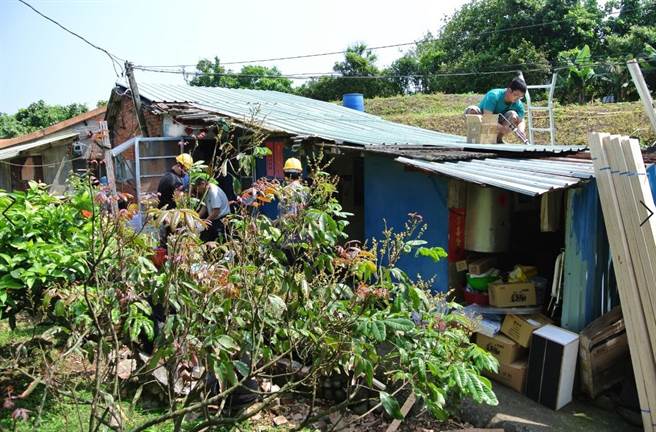 乐知公益慈善协会盼全民共同响应，支持物料、交通等修缮经费，让老人住得安心，街友也能赚取工资。（乐知公益慈善协会提供／林良齐台北传真）