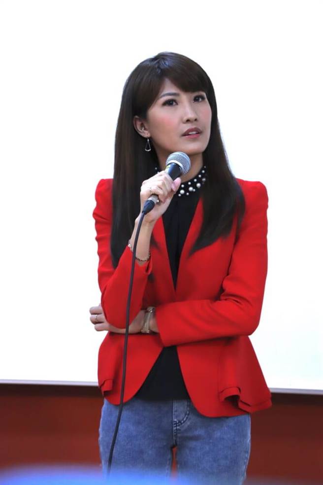 中天主播李佩瑄分享经验。（中天电视提供）