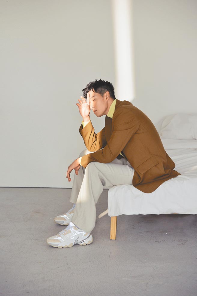 周兴哲携手夏永康推出NFT加密音乐影像作品。（星空飞腾提供）