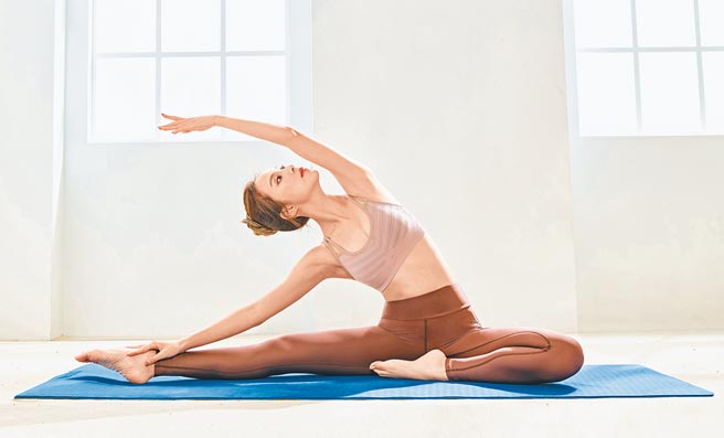 MOLLIFIX玛莉菲丝HOLD ME BRA推出春夏新色。 （MOLLIFIX提供）