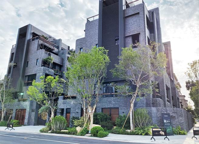 有土斯有财，透天别墅多年来仍是房市长青树。（卢金足摄）