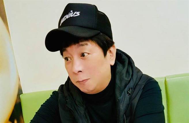 被酸民嘲讽变老又变丑，让曹西平不满开呛。（图／曹西平的粉丝爱团脸书）