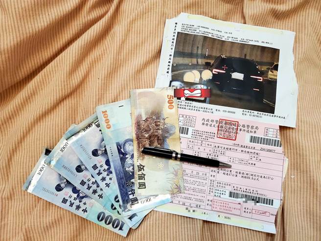 美女赛车手沈慧兰收「国家级追焦照」，价值5000元。（照片来源：沈慧兰-杀手兰脸书）