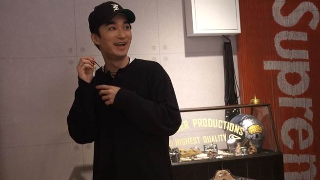 拥有超高顏质的最潮主播王又正。(图/范佐意摄)