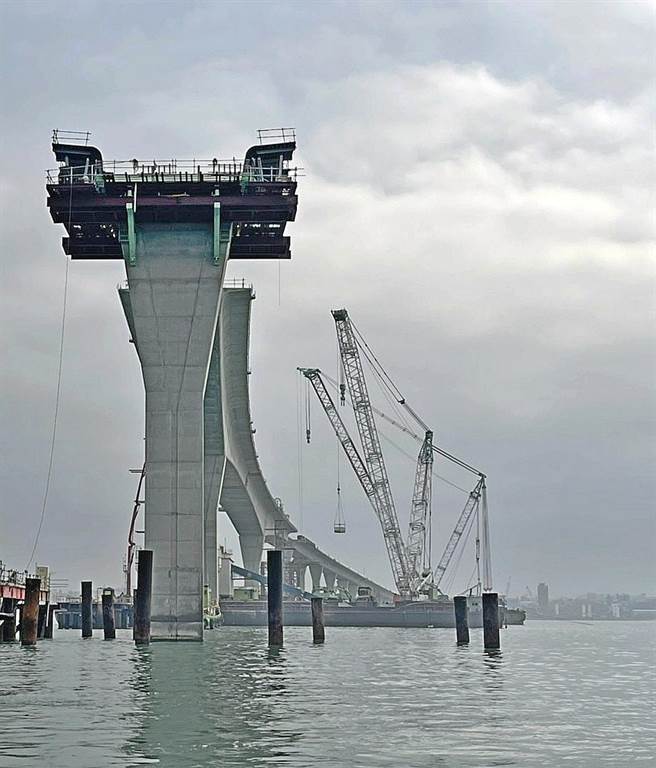 金門大橋未來完工通車後，金寧鄉將成為全島交通樞紐。（李金生攝）