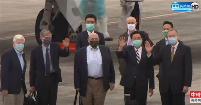 美国前参议员陶德率团访台。(中时新闻网直播)