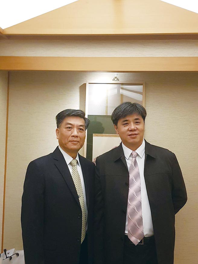 晶瑞光董事长邹政兴（左）和财务部副总经理赖俊文看好TOF感测市场成长前景，力拚今年单季转盈。图／郑淑芳