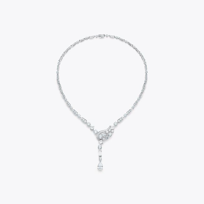 De Beers以北极冰川之美为灵感打造Phenomena Glacier钻石项炼，780万元。（De Beers提供）