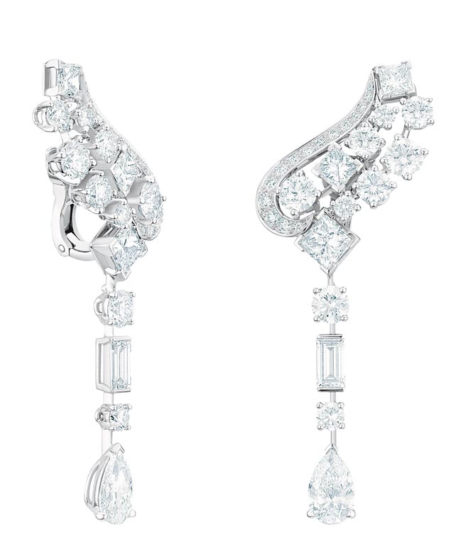 De Beers以北极冰川之美为灵感打造Phenomena Glacier钻石耳环，297万元。（De Beers提供）
