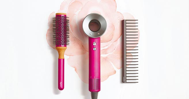 Dyson都会特别推出限定版商品，而今年就为了母亲节特别推出Dyson Supersonic吹风机限量全桃红色版本。（Dyson提供）