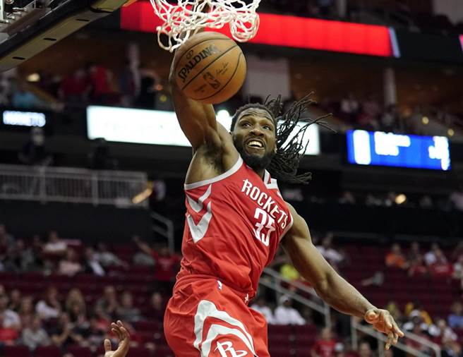 法瑞德当年也曾来台访问过，没想到如今沦落快两年没球打地步。(美联社)