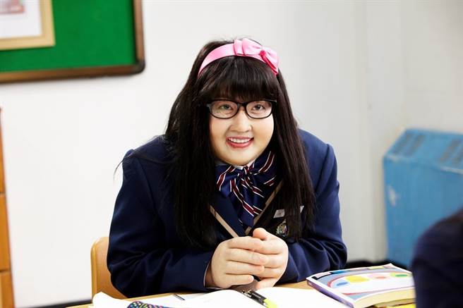 金素妍在《检察官公主》首次饰演体重快要破百的可爱胖子。（图／龙华电视提供）