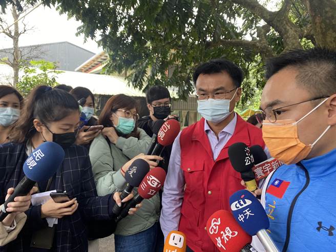 新北现牛结节疹 陈吉仲：隐匿不报者最高开罚100万(戴上容摄)