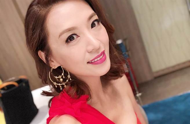 陳煒被封翻版梅艷芳。（圖／翻攝自alicechanwai IG）