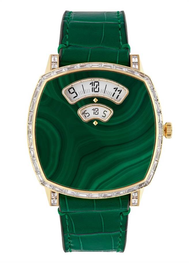 GUCCI的Gucci Grip系列孔雀石18K金镶钻腕表，550万元。（GUCCI提供）