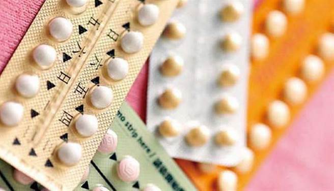 有服用避孕藥或接受荷爾蒙治療者，建議先停藥至少28天再評估是否施打AZ疫苗。(圖片來源/康健雜誌提供 陳德信攝）