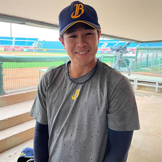 中信兄弟今天將捕手陳家駒升上一軍。（毛琬婷攝）