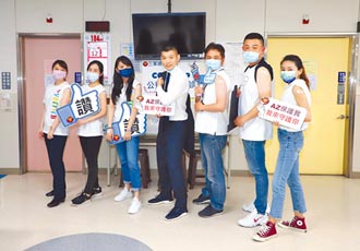 國門第一線 昇恆昌總經理帶頭打疫苗