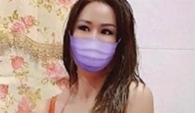 41岁美魔女挺34D雪乳下海，2个月接客逾400人狂赚60多万。（图／翻摄自画面）