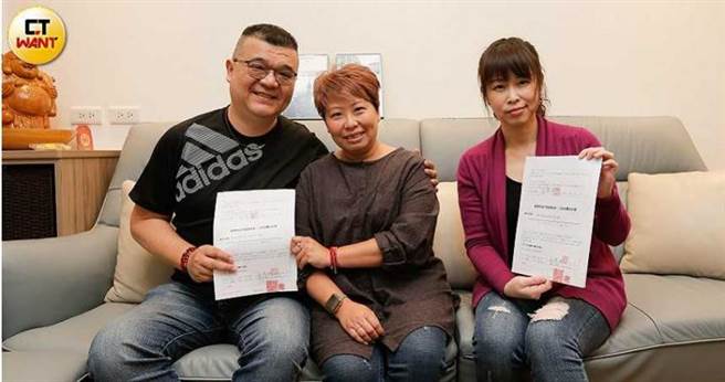 住在新北市中和的屋主张碧玲选择「住保履约」，装潢工程如期完成，已顺利入住。(图／黄耀徵摄)