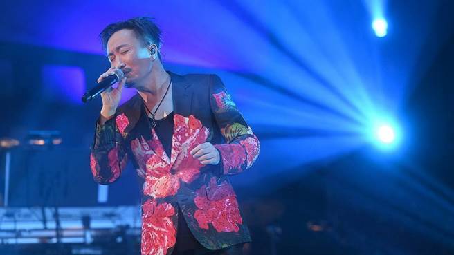 郑中基全心投入准备下周演唱会。（ G MUSIC提供）