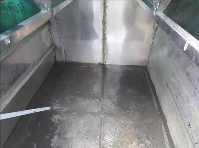 玉山圆峰山屋水塔几乎见底，水位不到10公分。（玉山国家公园管理处提供／冯惠宜台中传真）