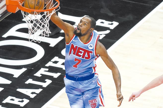 NBA球星杜兰特2017年投资Coinbase，至今报酬达54倍。图／美联社