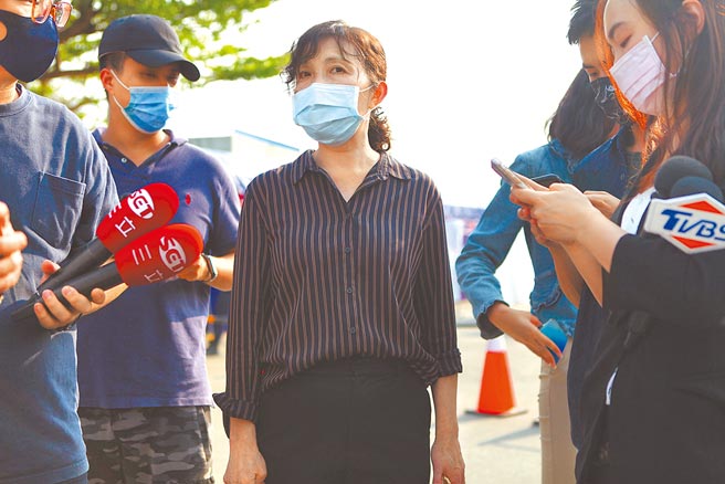 侦办台铁太鲁阁号案表现杰出的花莲地检署检察长俞秀端，被喻为「钢铁女检长」，她将调任彰化地检署检察长，原位置由锺和宪接手。（本报资料照片）