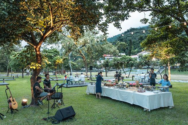参出国家风景管理处举办南庄花卉节，将在栗田庄民宿推出「花卉餐桌音乐会」。（参山处提供／谢明俊苗栗传真）