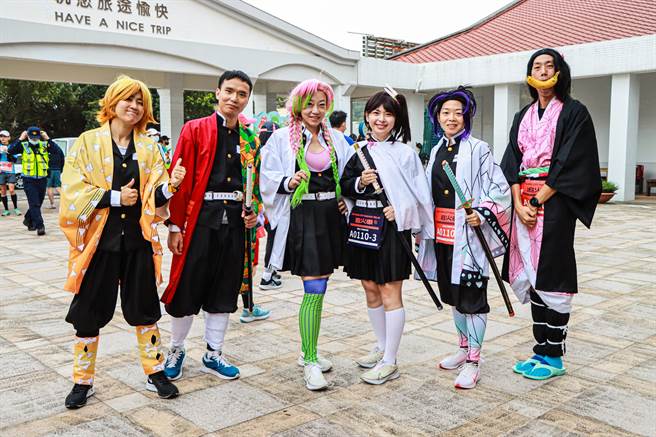 新北市铁道马开跑，鬼灭之刃装扮必不可少。（新北市观光旅游局提供／叶德正新北传真）