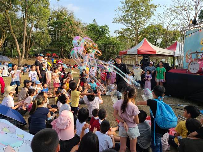 竹山公園農樂會活動吸引600名親子同樂，小而美的竹山公園發揮歷史遊憩功能。（竹山鎮公所提供／陳淑芬南投傳真）