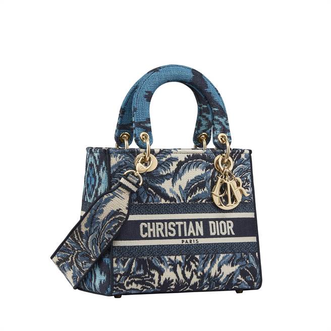 图六：Lady D-Lite蓝色棕梠树刺绣帆布中型提包，16万元。(DIOR提供)