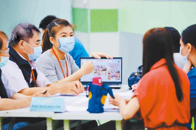 高市经发局举办商圈奥林匹克工作坊，吸引31组团队参与。（高市经发局提供／柯宗纬高雄传真）