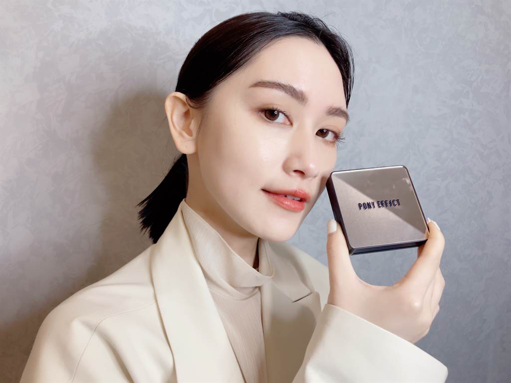 韩系品牌PONY EFFECT全新推出「超进化无重力气垫粉饼」。（邱映慈摄）