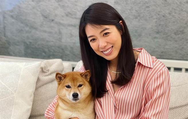 林可彤近日喜购大直20年中古屋。（图／FB@林可彤）