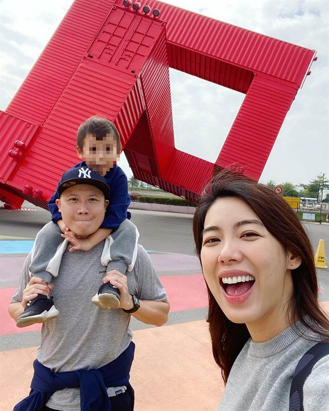 林可彤和老公脱离租屋族，近日花4千万买下大直的中古屋。（图／FB@林可彤）