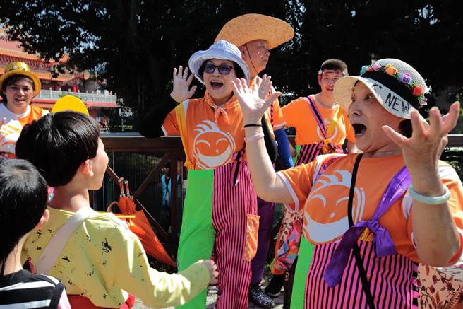 文化小摊子将用不同声音方式跟大家介绍自己的文化。（新北市文化局提供）