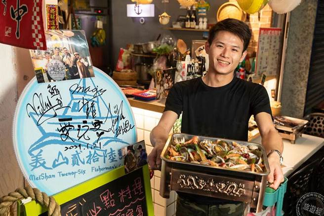 三代经典新竹味 米粉、油饭与蚵仔。（旅游经提供）