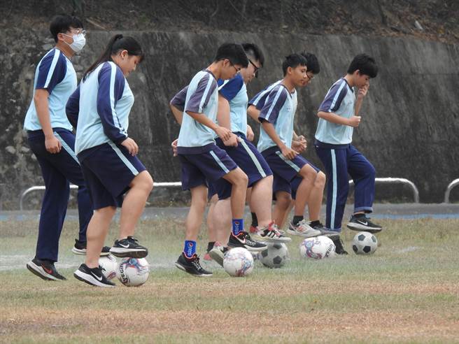 水里國中將興建標準足球場，成為足球培訓的中繼搖籃。（南投縣政府提供／廖志晃南投傳真）