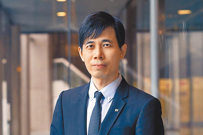 安永联合会计师事务所执业会计师杨建华（杨建华提供）