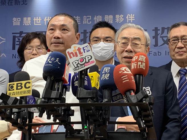 南亚科技今日在新北市府举行新厂投资记者会。（许哲瑗摄）