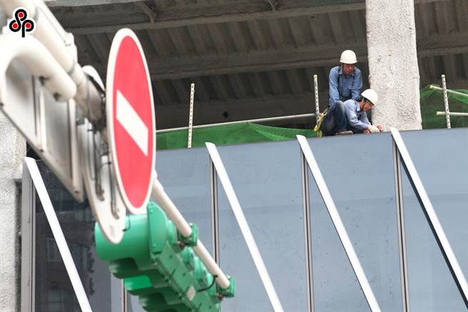 去年、今年均未有年度累计达5％标准，因此劳保年金给付连2年未调整。（报系资料照）