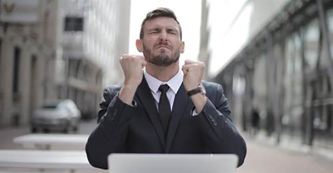 善用「面试经验暨工作甘苦谈」，藉由眾人经验分享提前预习面试，避开雷点强化优势，有效提高录取机会。（图/取自Pexels）