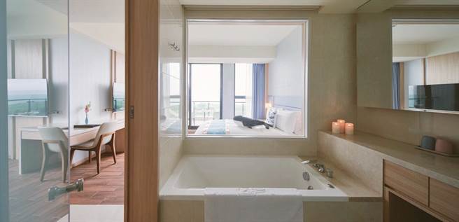 兰阳乌石港海景酒店「精致客房」一大床。（兰阳乌石港海景酒店提供）