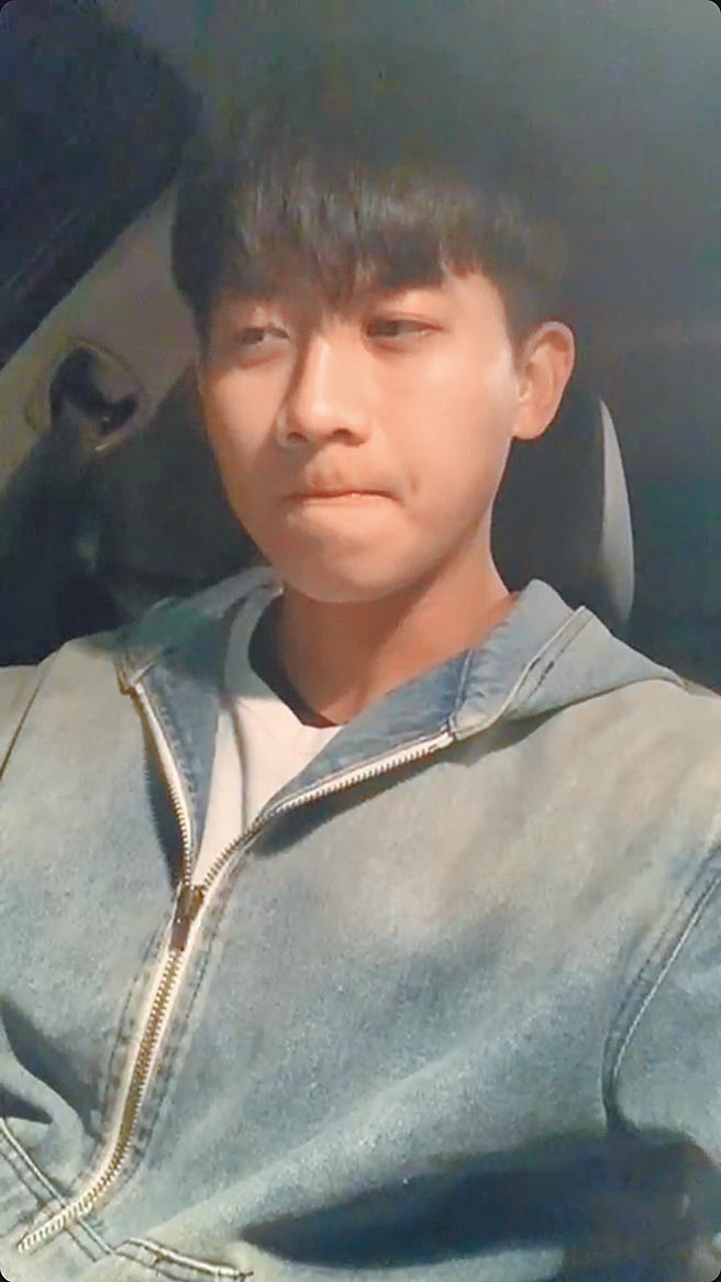 何孟远昨凌晨开直播泪崩道歉。（摘自IG）